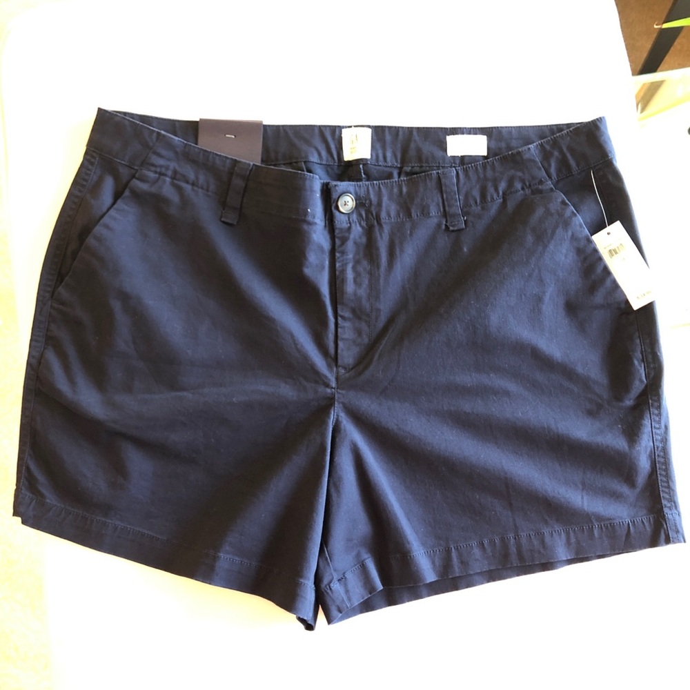 NWT Navy Blue Gap City Shorts Mid Rise 5” Inseam